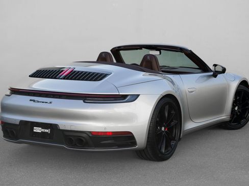 Used 2020 Porsche 911 Carrera S image 3