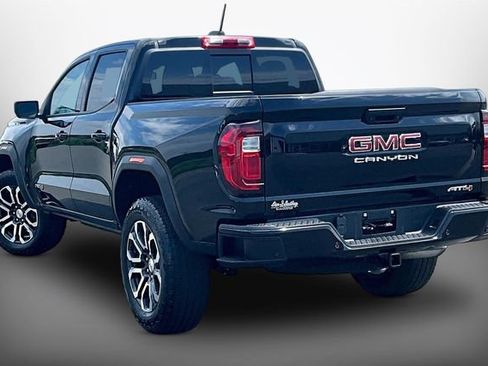 Used 2024 GMC Canyon AT4 w/ Canyon Safety Plus Package AWD/4WD image 11