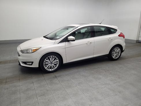 Used 2018 Ford Focus Titanium w/ Titanium Technology Package image 2
