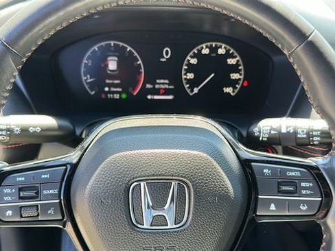 Used 2025 Honda HR-V Sport image 11