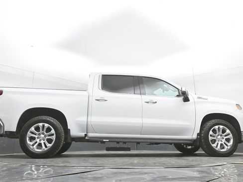 Used 2023 Chevrolet Silverado 1500 LTZ w/ LTZ Convenience Package II AWD/4WD image 49