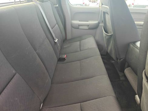 Used 2010 Chevrolet Silverado 1500 W/T image 28