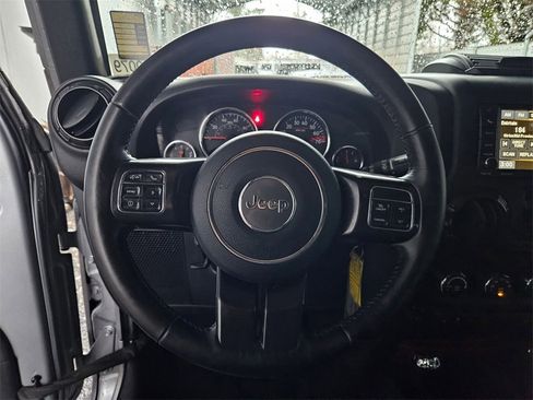 Certified 2017 Jeep Wrangler Unlimited Rubicon image 22