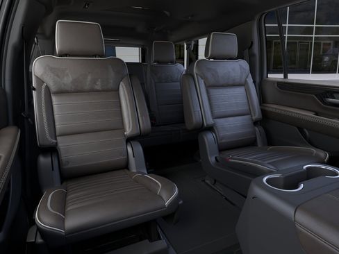 New 2026 GMC Yukon XL Denali Ultimate w/ LPO, Floor Liner Package AWD/4WD image 17