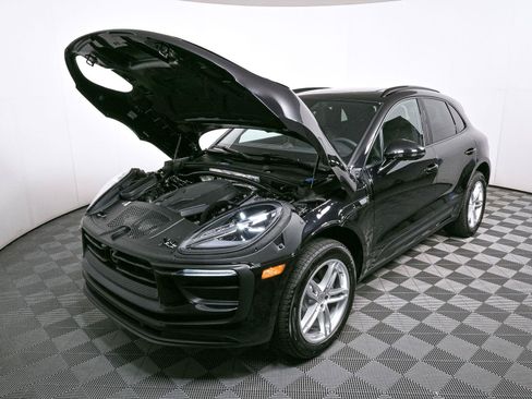 New 2026 Porsche Macan Turbo AWD/4WD image 33