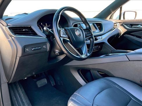 Used 2024 Buick Enclave Premium image 8