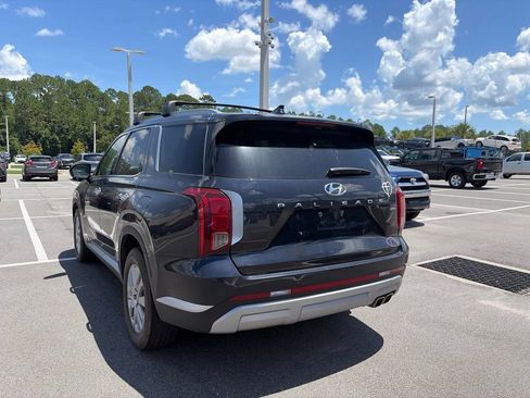 Used 2023 Hyundai Palisade SEL AWD/4WD image 3
