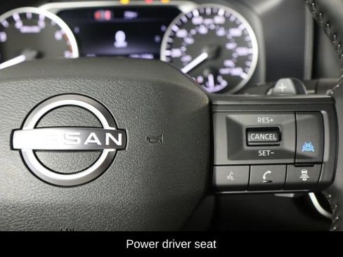 Used 2026 Nissan Rogue SV FWD image 10