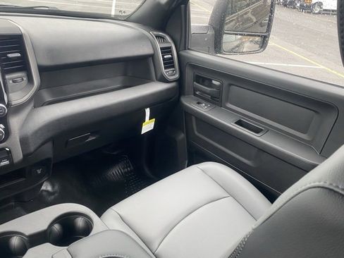 New 2026 RAM 2500 Tradesman w/ Chrome Appearance Group image 33