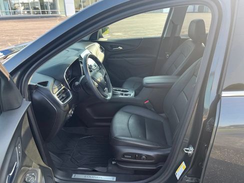 Used 2021 Chevrolet Equinox Premier FWD image 9