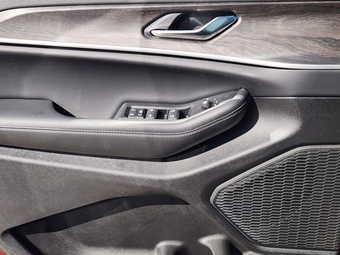 New 2026 Jeep Grand Cherokee Altitude RWD image 17