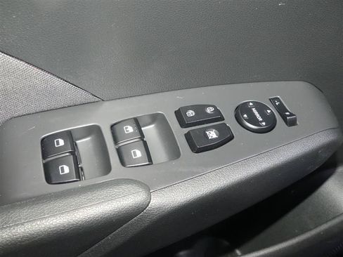Used 2019 Hyundai Accent SE FWD image 19