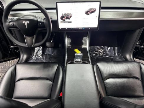 Used 2021 Tesla Model Y Long Range AWD/4WD image 38