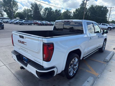 Used 2022 GMC Sierra 1500 Denali w/ Denali Reserve Package AWD/4WD image 5