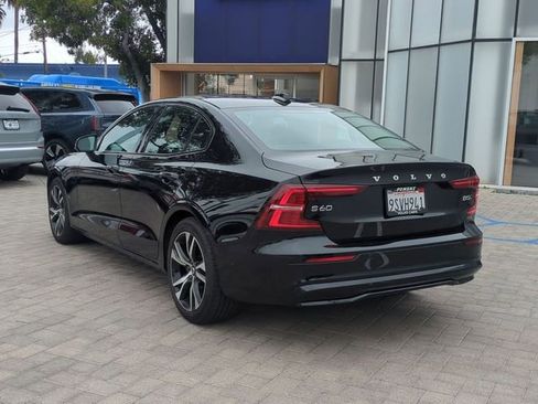 Certified 2025 Volvo S60 B5 Plus AWD/4WD image 5