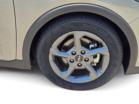 Certified 2025 Kia K4 FWD image 6