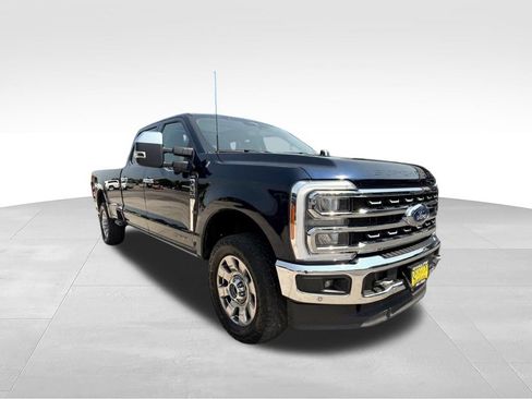 Used 2023 Ford F350 Lariat w/ Lariat Ultimate Package AWD/4WD image 7