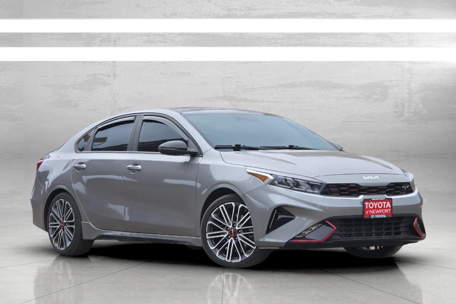 Used 2023 Kia Forte GT FWD image 2