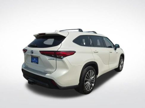 Used 2020 Toyota Highlander Platinum AWD/4WD image 5