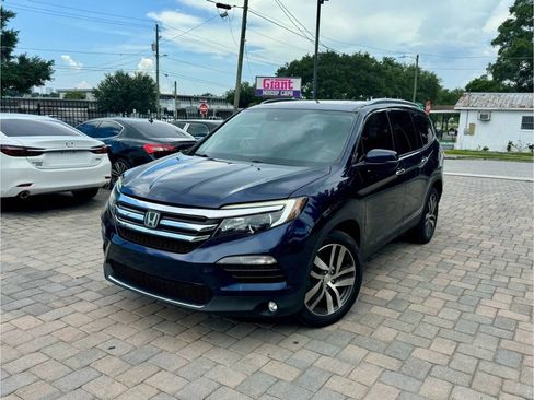 Used 2016 Honda Pilot Touring image 3
