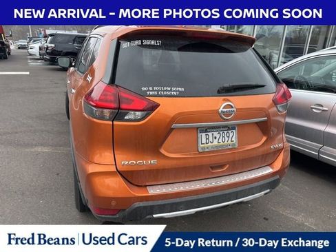 Used 2019 Nissan Rogue SV image 8