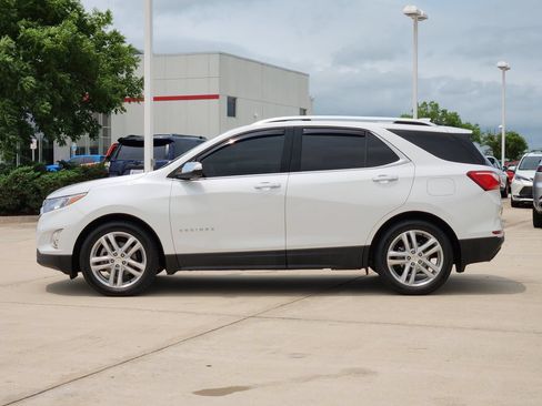 Used 2020 Chevrolet Equinox Premier FWD image 4