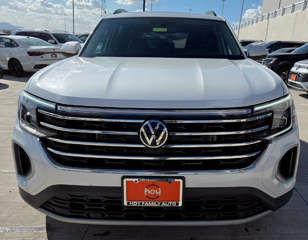 Certified 2026 Volkswagen Atlas SE FWD image 6