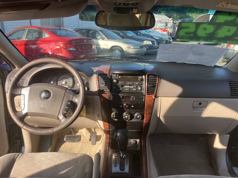 Used 2004 Kia Sorento EX AWD/4WD image 22