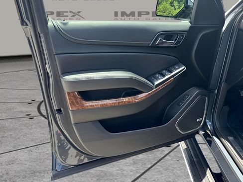 Used 2019 Chevrolet Tahoe Premier w/ Premier Plus Edition AWD/4WD image 29