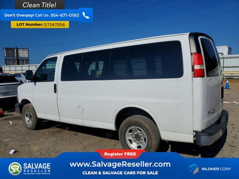 Used 2016 Chevrolet Express 3500 LT w/ LT Preferred Equipment Group RWD image 3