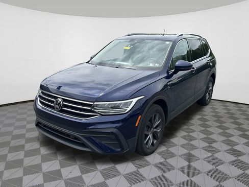 Used 2022 Volkswagen Tiguan SE FWD image 2