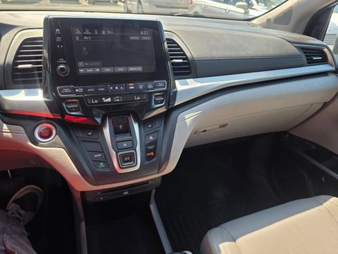 Used 2019 Honda Odyssey EX-L image 16