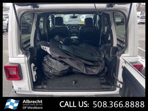 Used 2021 Jeep Wrangler Unlimited Sahara image 14