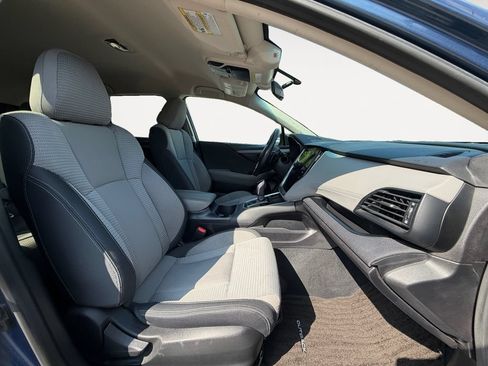 Used 2020 Subaru Outback Premium AWD/4WD image 13
