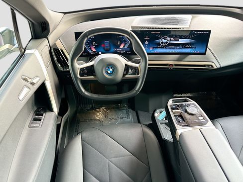 Certified 2024 BMW iX xDrive50 w/ Premium Package AWD/4WD image 24