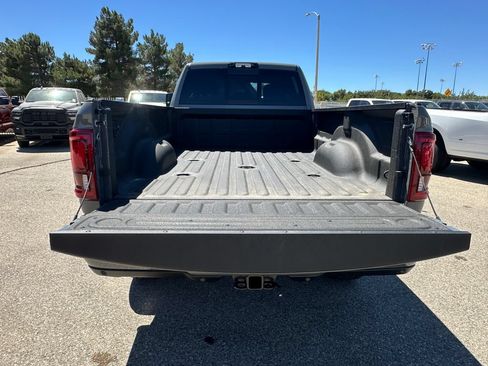 New 2026 RAM 2500 Big Horn AWD/4WD image 14