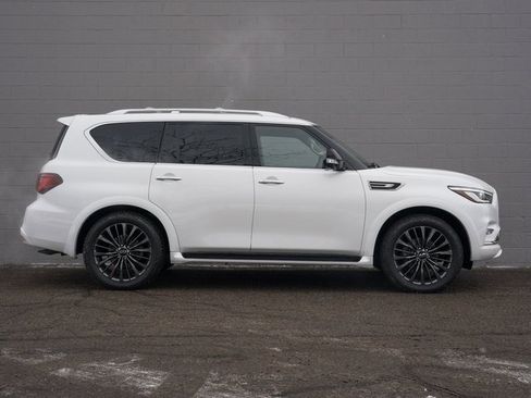 Used 2021 INFINITI QX80 Premium Select w/ All-Season Package image 8