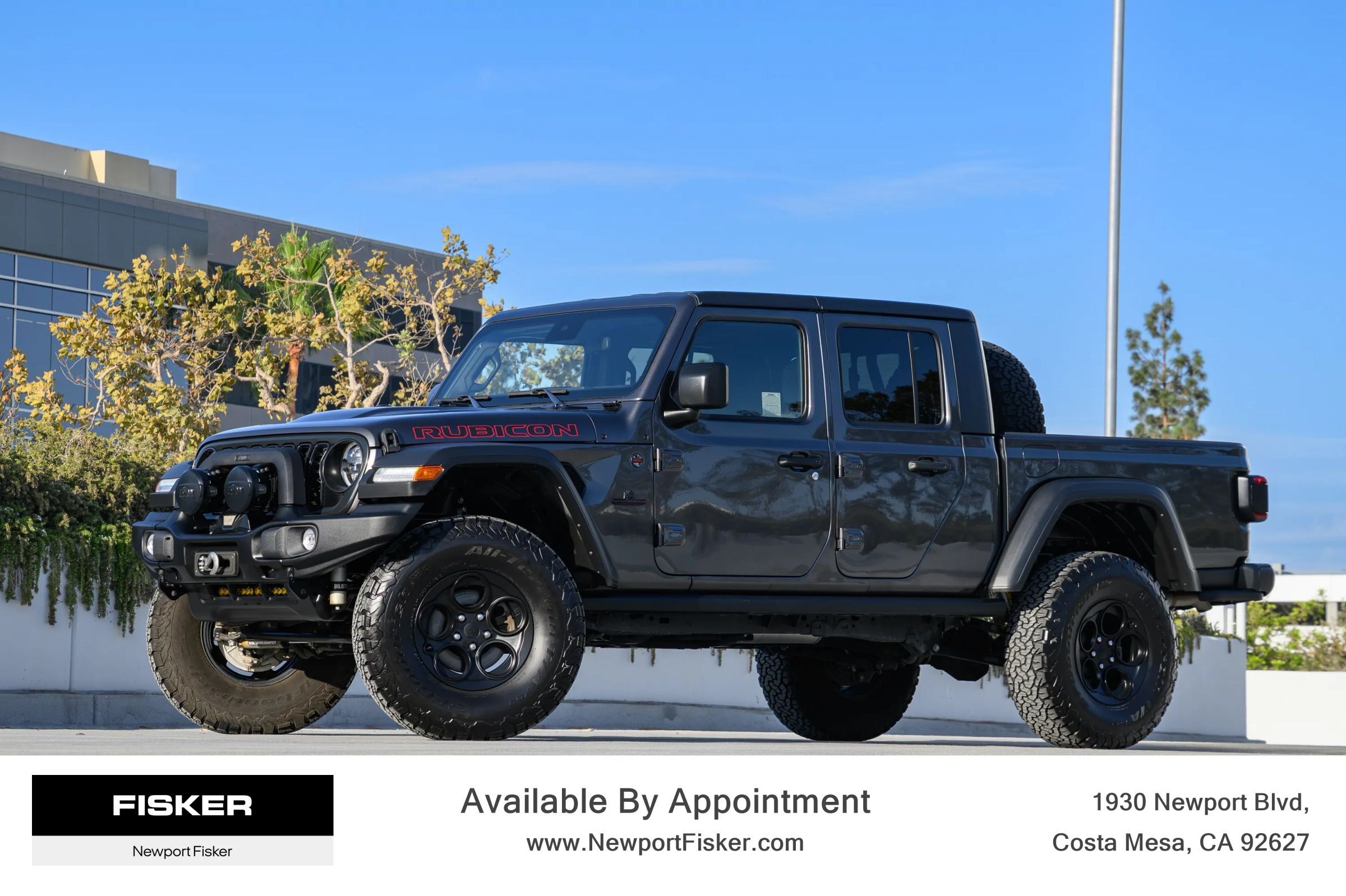 Used 2024 Jeep Gladiator Rubicon w/ Safety Group AWD/4WD image 13