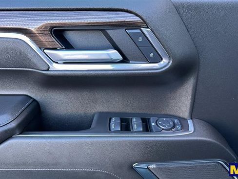 Used 2025 Chevrolet Silverado 1500 LT image 11