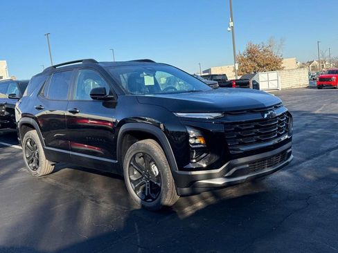 New 2026 Chevrolet Equinox LT w/ Midnight Edition image 2