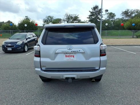 Used 2016 Toyota 4Runner SR5 Premium AWD/4WD image 6