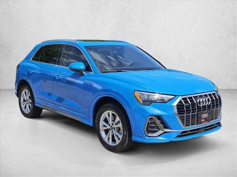 Used 2022 Audi Q3 2.0T Premium AWD/4WD image 3