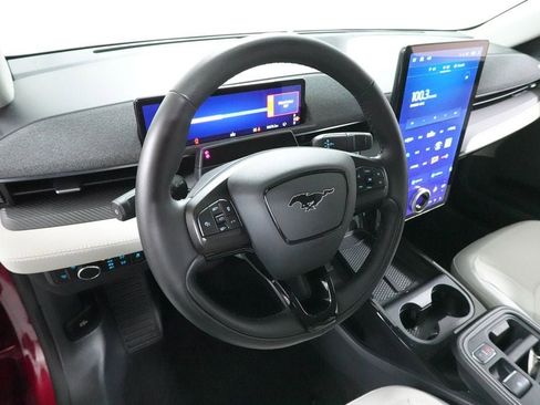 Used 2025 Ford Mustang Mach-E Premium AWD/4WD image 26