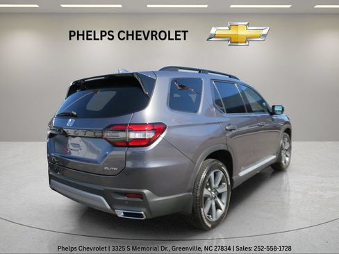 Used 2025 Honda Pilot Elite image 9