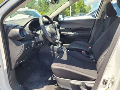 New 2025 Nissan Kicks Play S w/ Interior Electronics Package