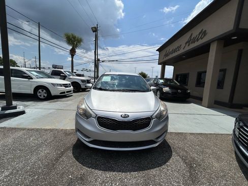 Used 2016 Kia Forte LX FWD image 3