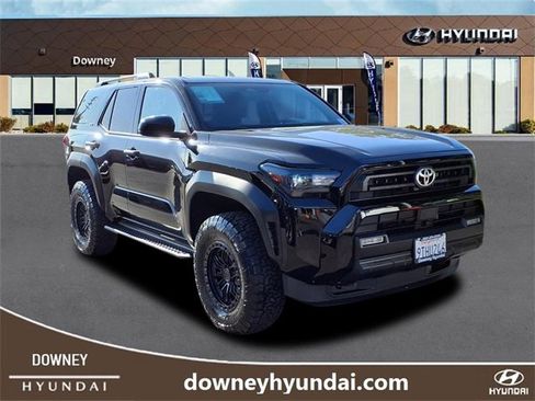 Used 2025 Toyota 4Runner SR5 image 3
