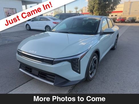 Used 2025 Kia K4 EX image 1