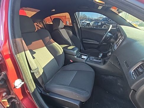 Used 2019 Dodge Charger GT image 17