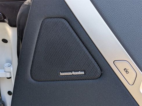 New 2026 BMW iX xDrive60 image 16